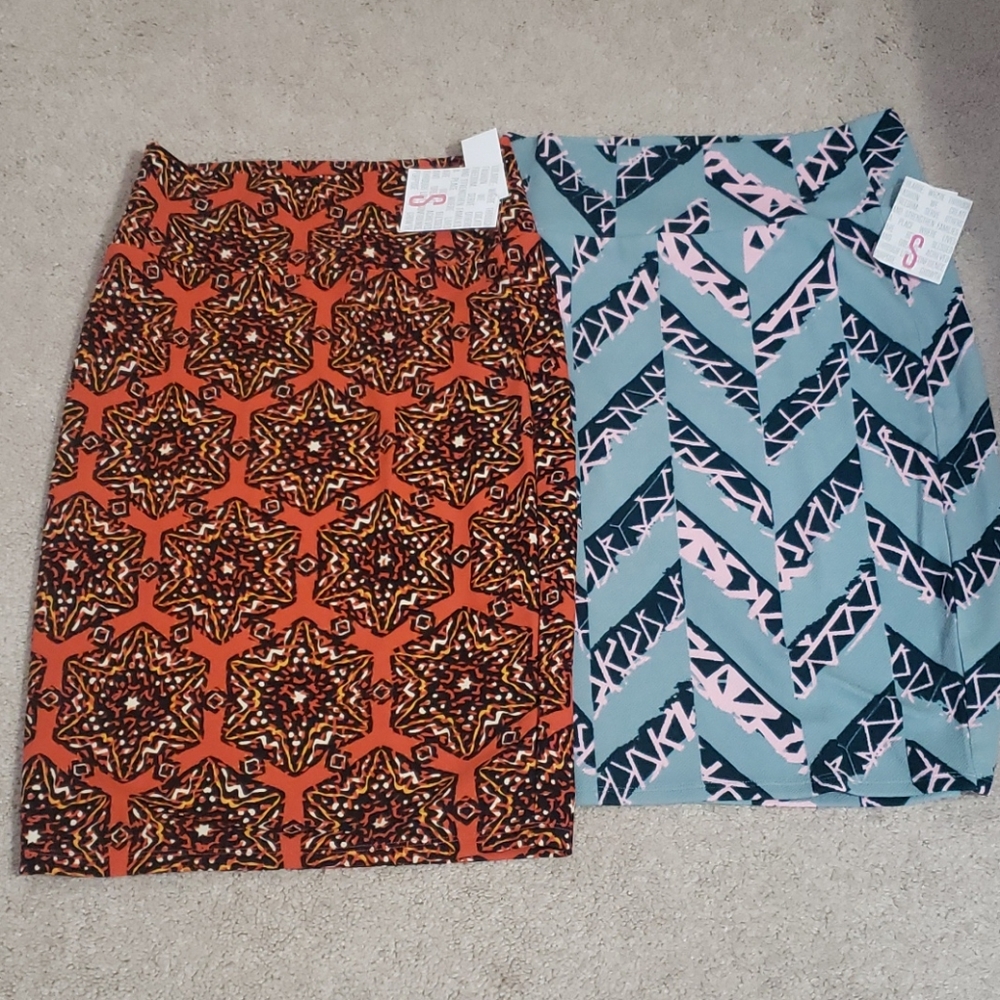 Two lularoe skirts.